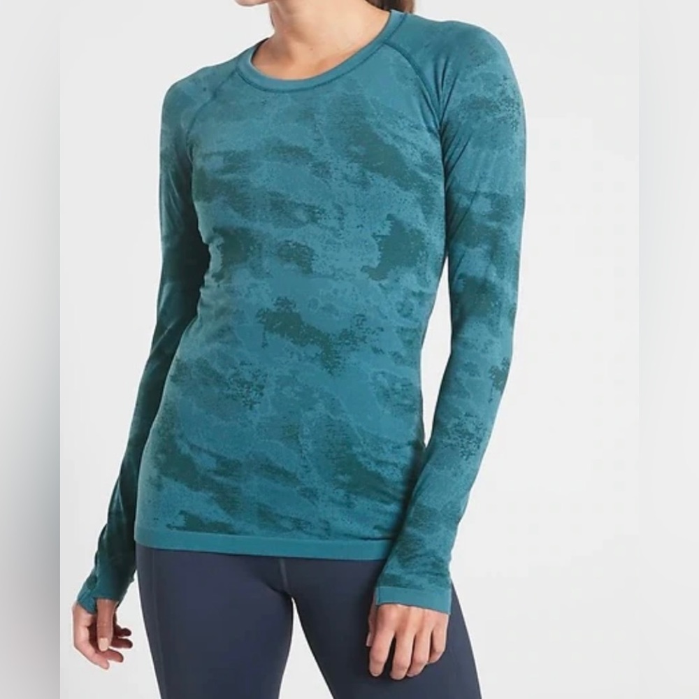 Athleta Momentum Long Sleeve Camo Dark Surf Teal